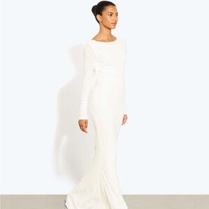 Elegant White Backless Dress